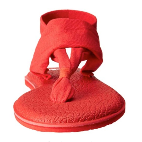 sanuk red flip flops